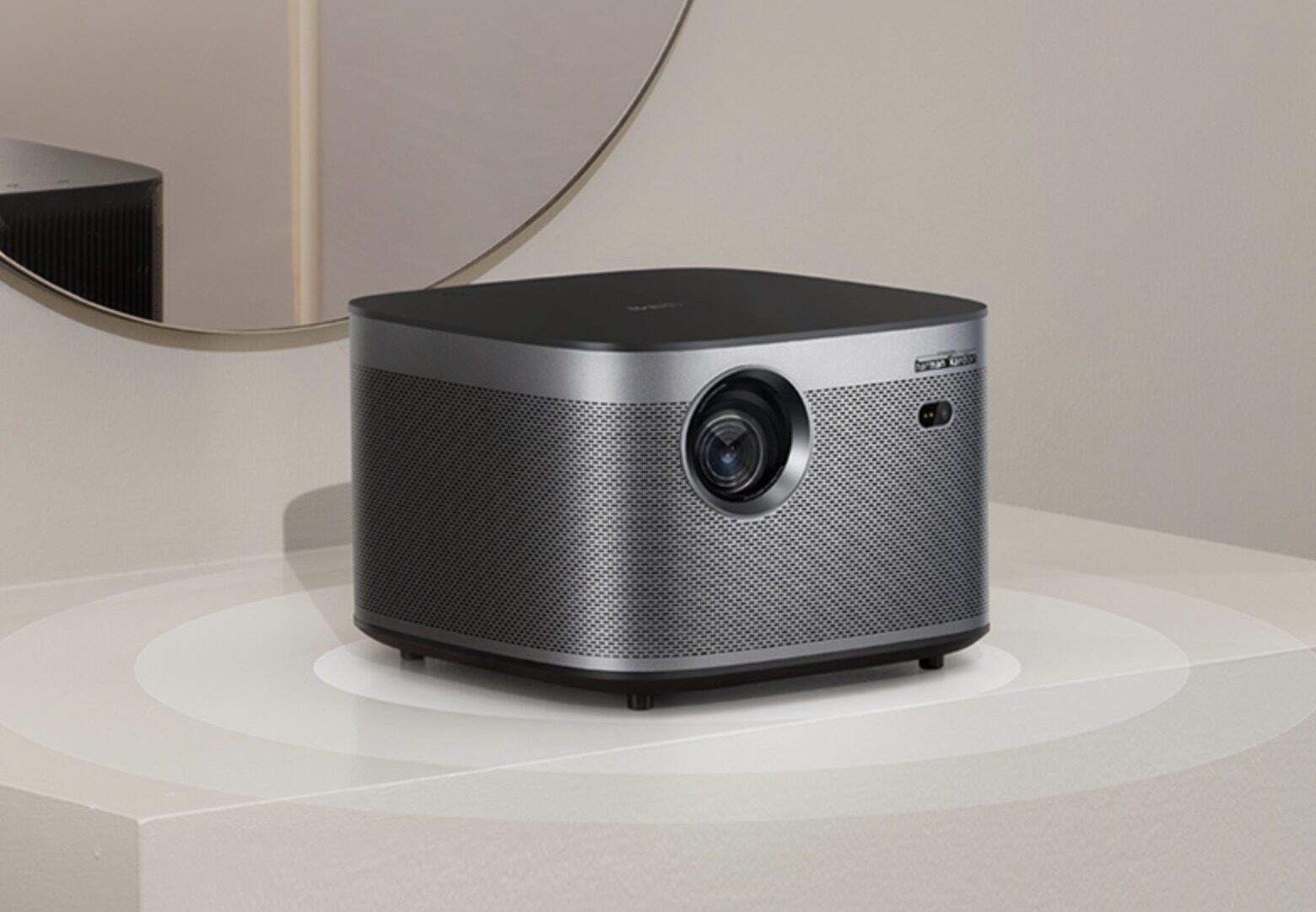 极米新品家用投影仪发布,支持4k