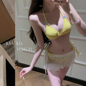 
Swimsuits, pure and pure white, yellow, small breasts, split three-point straps, bikini swimsuit, hot spring vacation