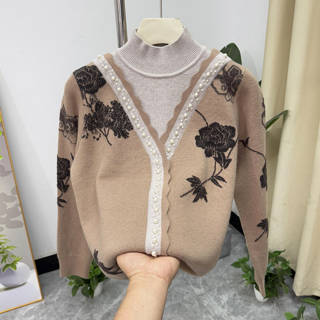 Plush velvet mom winter clothing fashionable fake two-piece bottoming shirt 2025 new middle-aged and elderly sweater women's thickened middle-aged top