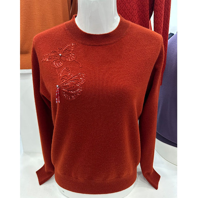 Middle-aged and elderly women's fashionable autumn sweaters, round-neck bottoming shirts, Clairol cashmere sweaters, gold enterprise large cardigans for women