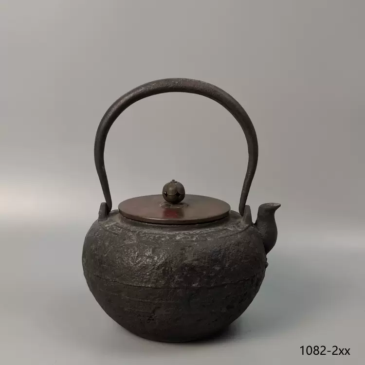 未使用品　人間国宝　高橋敬典　阿弥陀堂釜　炉釜　茶釜　茶道　表千家 茶釜 人間国宝 高橋敬典 阿弥陀釜 未使用品人間国宝高橋敬典阿弥陀堂釜