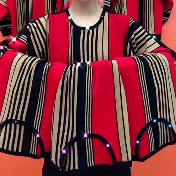 Bat shirt mother pretend to be spring plus fertilizer, increase sweater, middle -aged and elderly loose and foreign shirt