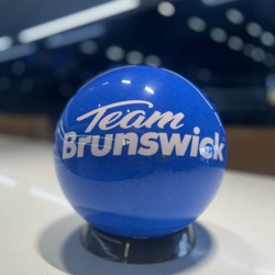 Il Bowling Sh Fornisce La Palla Da Bowling Blu Di Marca Brunswick Con Disco Volante, Palla Liscia Da 10 Libbre