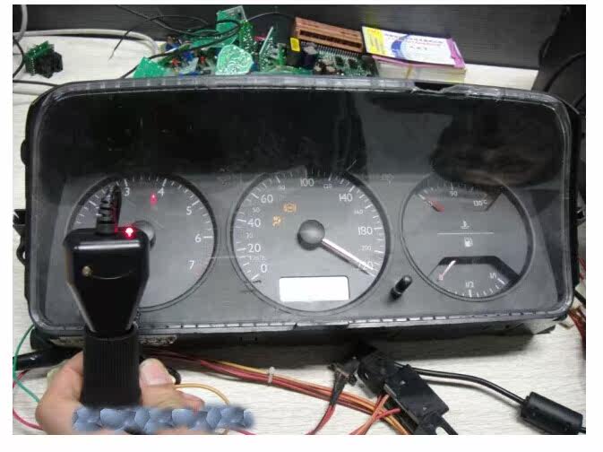 客车 货车汽车里程表 跑码机/走表器/跑表仪/调表器 24v