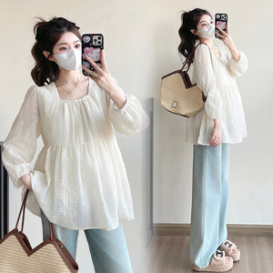 
Maternity wear spring fashion fashion long-sleeved square neck embroidered top 2026 new maternity doll shirt spring pregnancy clothes