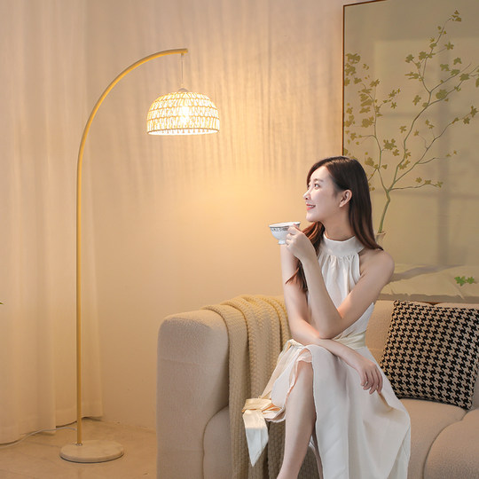 モダン フロアスタンド 165cm 球形ライト モダン フロアスタンド 165cm 球形ライト スタンドランプ 弱々し