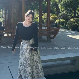 
DATOO [Santing Ballet] Slightly Fat Large Size French Temperament Black Top High Waist A-Line Skirt Suit