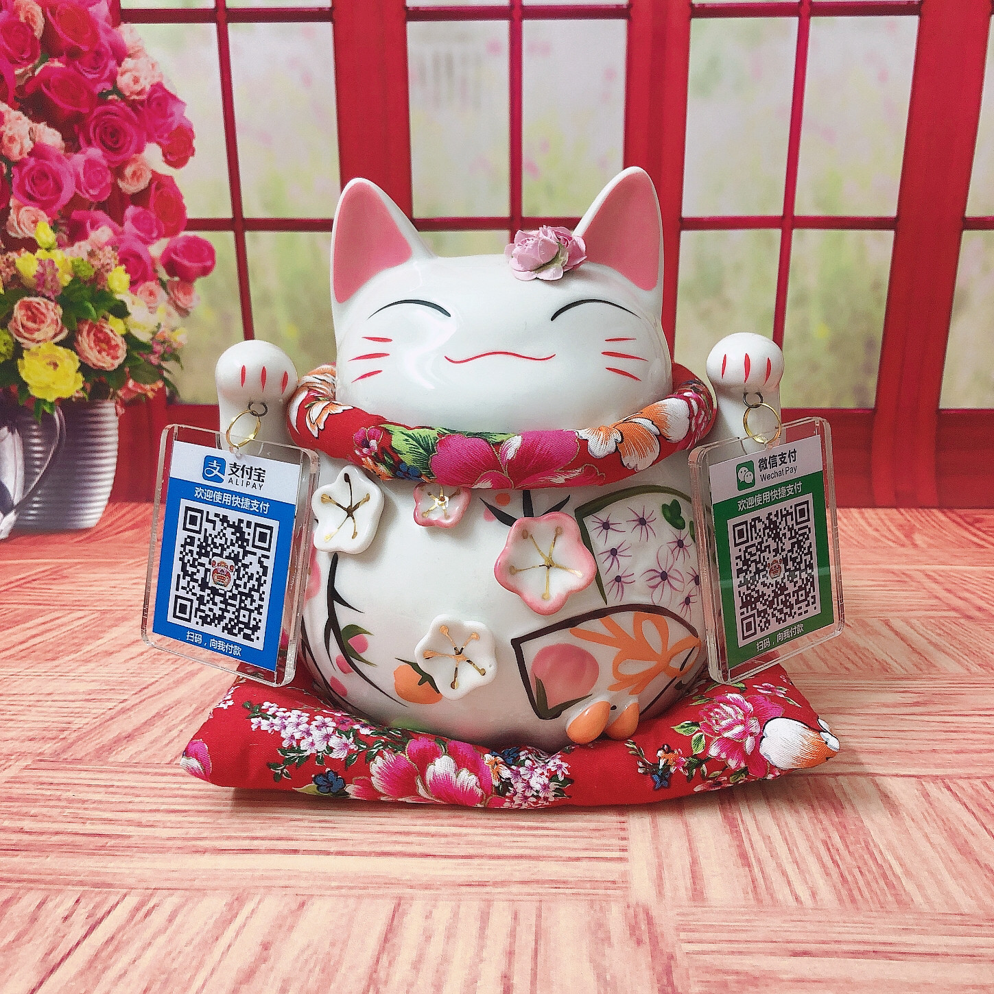 QRコード付きラッキーキャットコインバンク - 収納＆ギフト