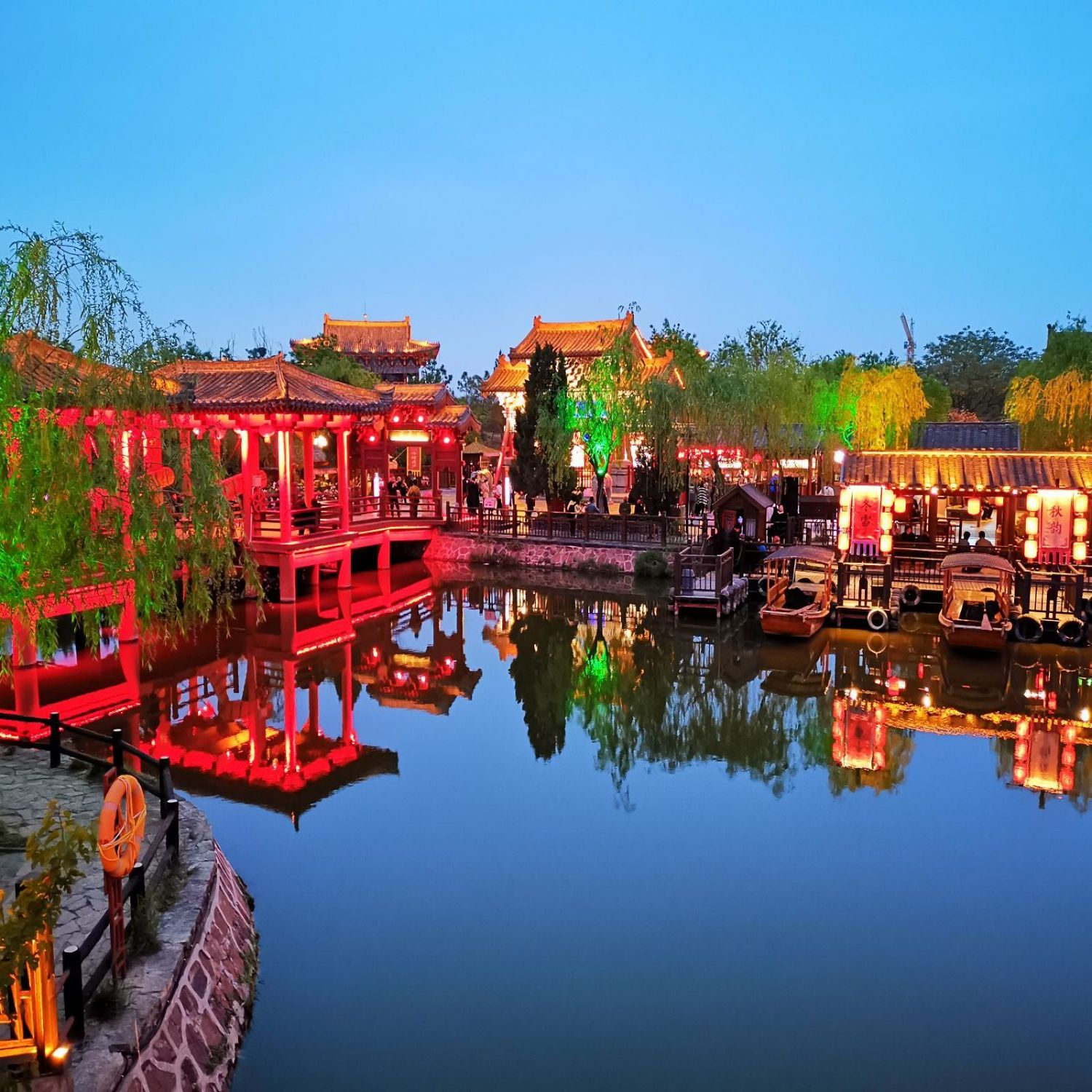 河南郑州汇艺万怡酒店 3天2晚+嵩山风景区门票