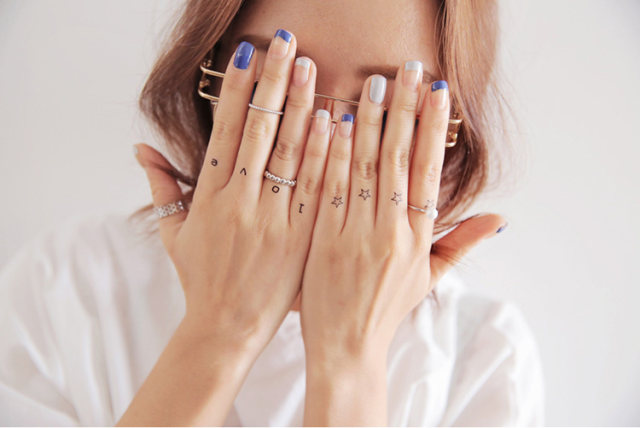 Star Zhang Yuqi, the same star tattoo sticker, waterproof female couple, lasting simple stickers, fashionable little tattoos
