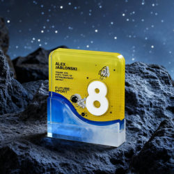 Creative Digital 5Th Anniversary Souvenir Honor Award Outstanding Employee Personal Crystal Trophy Medal