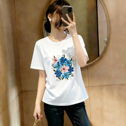 2026 Summer New Floral White Round-Neck Top for Women Plus Size Simple Style Chic Short-Sleeve T-Shirt