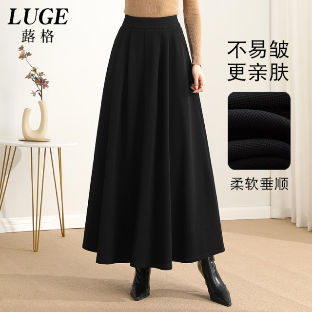 Hepburn style umbrella skirt for women 2025 spring new small half-length skirt for women spring and autumn drooping black big hem skirt