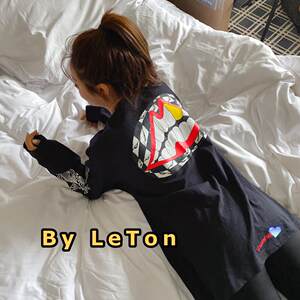 
LEDAFOR3 Matty boy co-branded series Lip gold teeth Luminous ch long-sleeved T-shirts for men and women