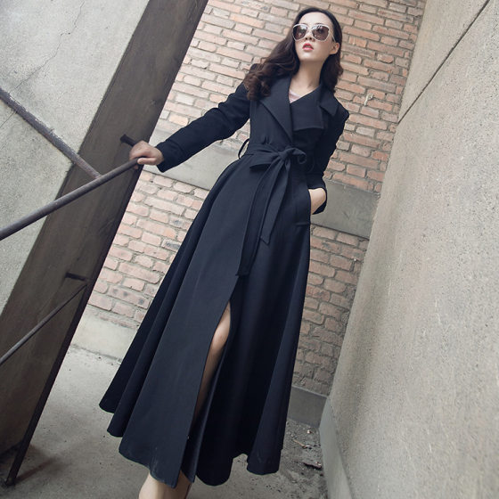 Ultra -long over -the -knee clothes female 2024 new temperament slimming and thin lace classic black spring and autumn coat large size
