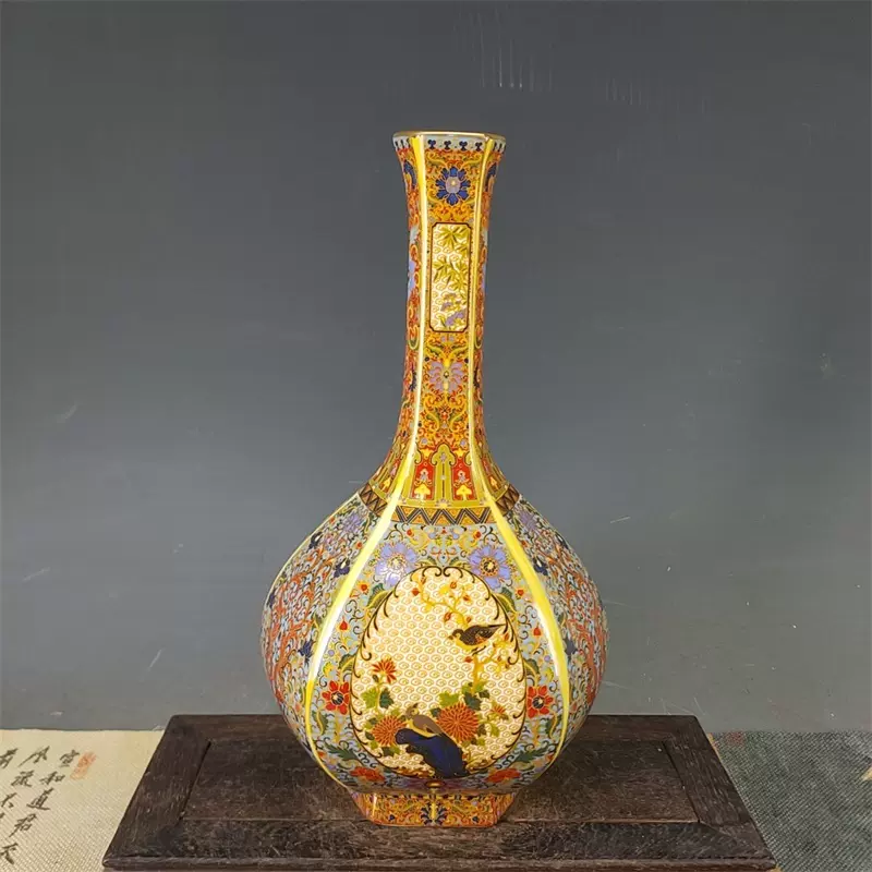 超歓迎お得中国古玩 大清乾隆年制 雕刻瓷 釉梅 瓶 群仙祝寿 清