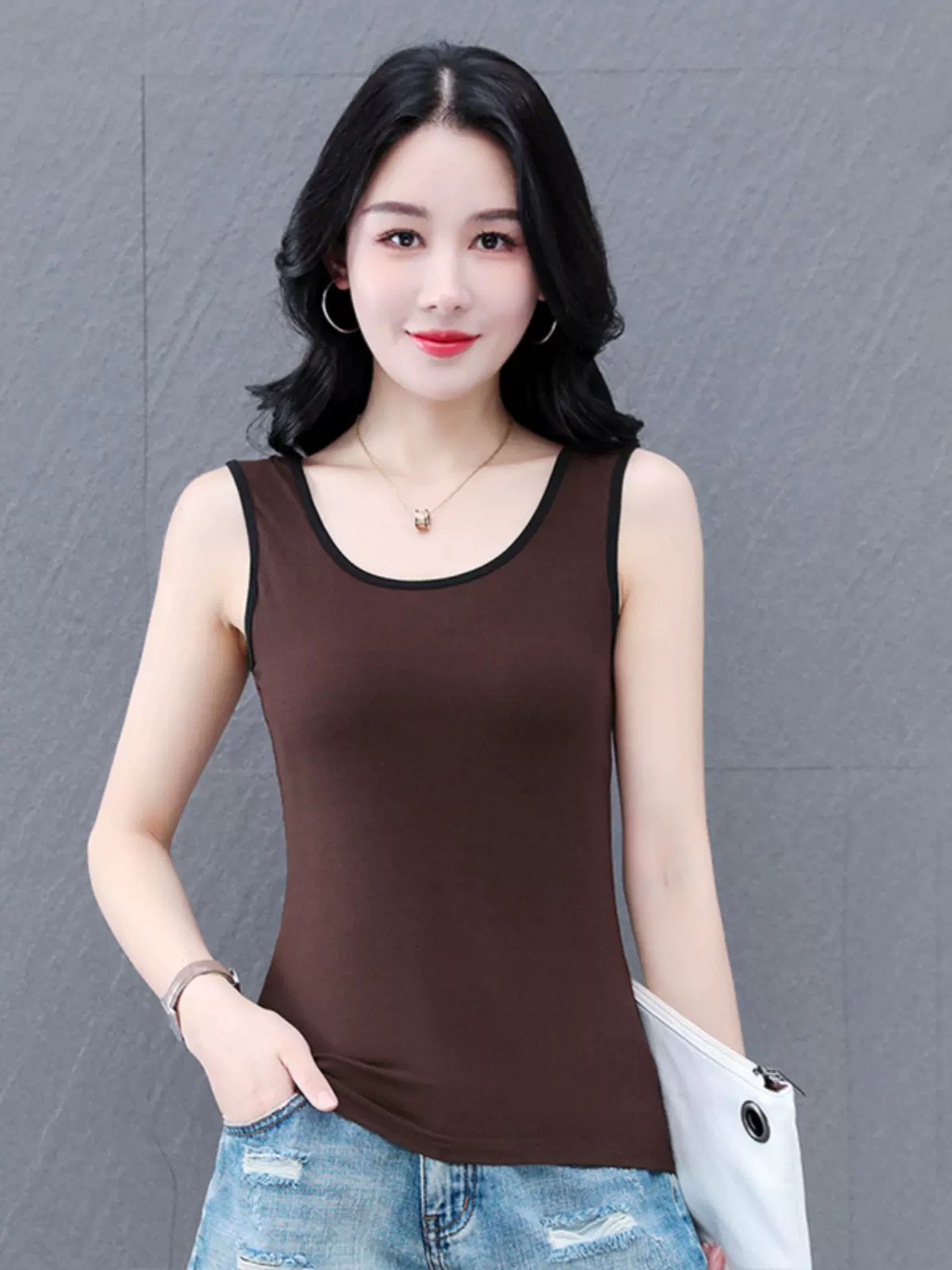 妈妈背心女士夏季薄款汗衫中老年大码内搭打底吊带内衣无袖t恤