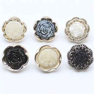 
High-end suit buttons, round small fragrant style suit buttons, versatile men's and women's woolen top style coat buttons
