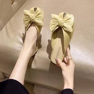 2025 new Korean version of women's summer wear bow fashion sandals internet celebrity versatile fashion flat-bottom half-slippers
