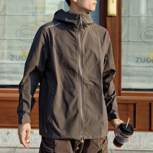 
Li Ning CF Sutra Ten Thousand Dragon Armor Men and Women Windproof Moisturizing Anti-Storm Storm Jacket ACFU007 ACFU006