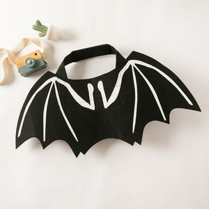 Pet cute and funny decoration Out of personality bat wi -wing bat chest Halloween clothing

