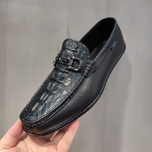 
New men's shoes cowhide bean shoes loafers low top shoes soft sole men's shoes flat heel trendy shoes popular casual shoes foot cover