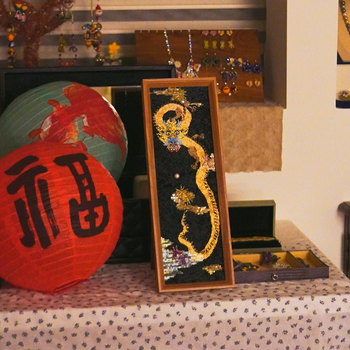 
Fireworks, auspicious clouds, dragons, beads, antique beads, weaving, hanging paintings