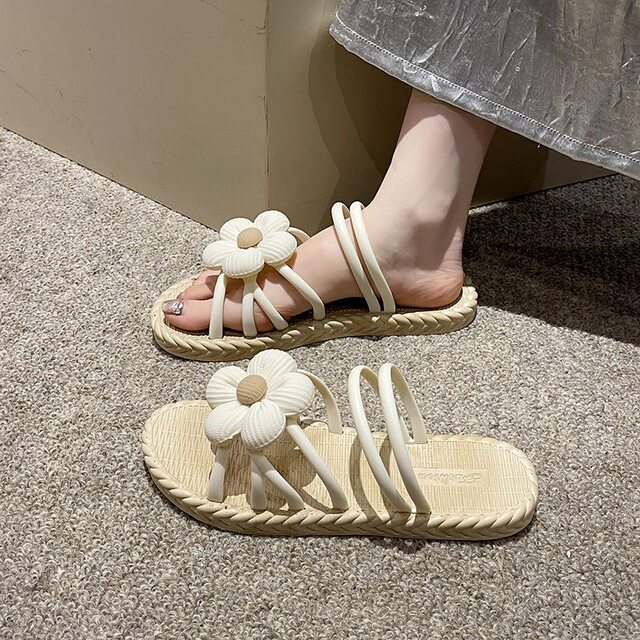 Flower sandals two wear casual home work summer sandals for women wearing Korean style trendy beach flat bottom