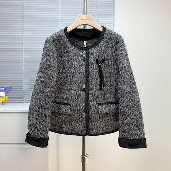Middle-aged mother's clothes winter clothes 2025 new style small fragrant jacket middle-aged and elderly women's loose-fitting cotton-padded tops