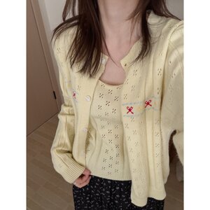 
In addition, embroidered flower knitted cardigan two-piece set for women 2026 spring new temperament sweater lazy suit trend