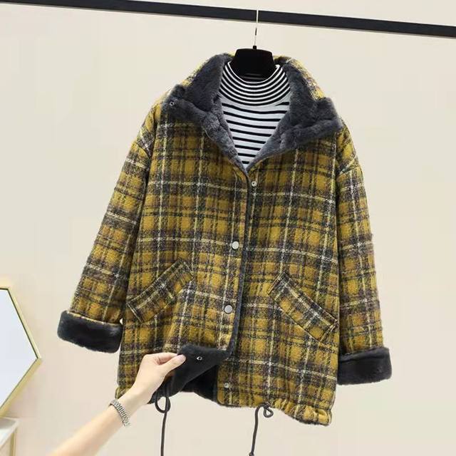 Thick coat in winter plus velvet warm lattice jacket high -end fashion mothers dress new cotton long sleeve pockets
