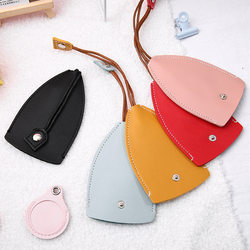 Pull-Out Key Holder Storage Mini Compact Portable Protective Case for Men and Women, Universal for Cars, Cute Cartoon Design