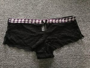 68 ladies laceless, non -breathable, sexy low -waist flat trousers underwear
