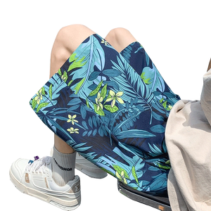 Summer beach pants men's trendy brand thin floral shorts home casual big shorts 2025 new style loose and can be put into water

