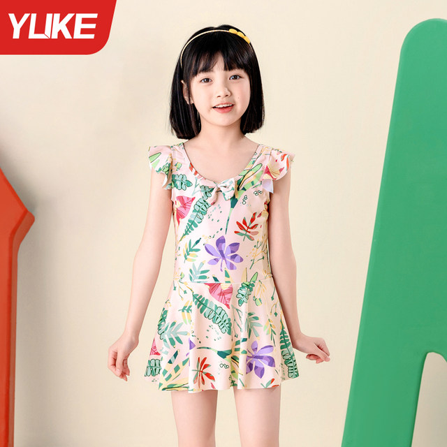 Children's swimsuits, girls and girls 2025 new one-piece swimsuits, medium and big children's baby professional sun protection training swimsuit
