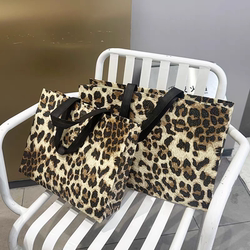 Leopard Print Handbag Waterproof Non-Woven Bag Environmentally Friendly Shopping Bag Gift Bag Large Capacity Fashionable Clothing Handbag