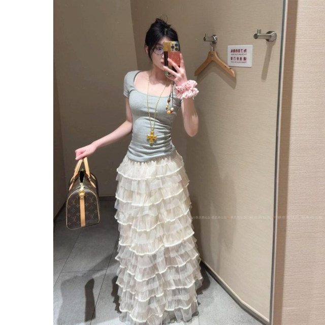 A thunderous fairy tall man with a long version of fantasy ballet mesh fluffy cake skirt for women romantic high waist skirt