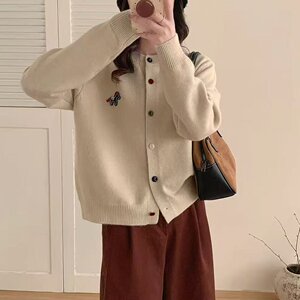 2025 new autumn and winter sweet round neck cardigan women's short embroidered sweater jacket loose Korean style bottoming sweater