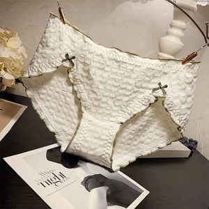 Cotton fabric underwear for women with low waist, sweet and cute girl triangle pants, pure cotton crotch, comfortable bottom pants, and waistband