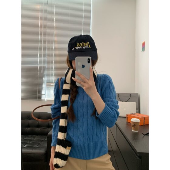 
Viiwen practical wear items Korean chic round neck twist slimming pullover versatile sweater knitted top autumn