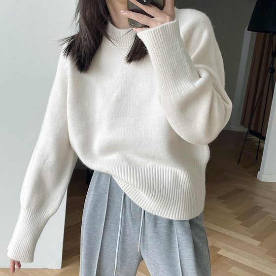 The Korean version of the simple white round neckline sweater woman thickened and warm 2024 autumn and winter new long -sleeved bottom sweater
