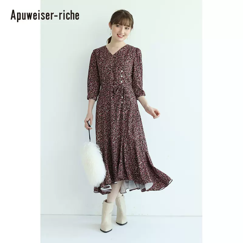 Apuweiser-riche明星款V领碎花印花连衣裙20361850-Taobao