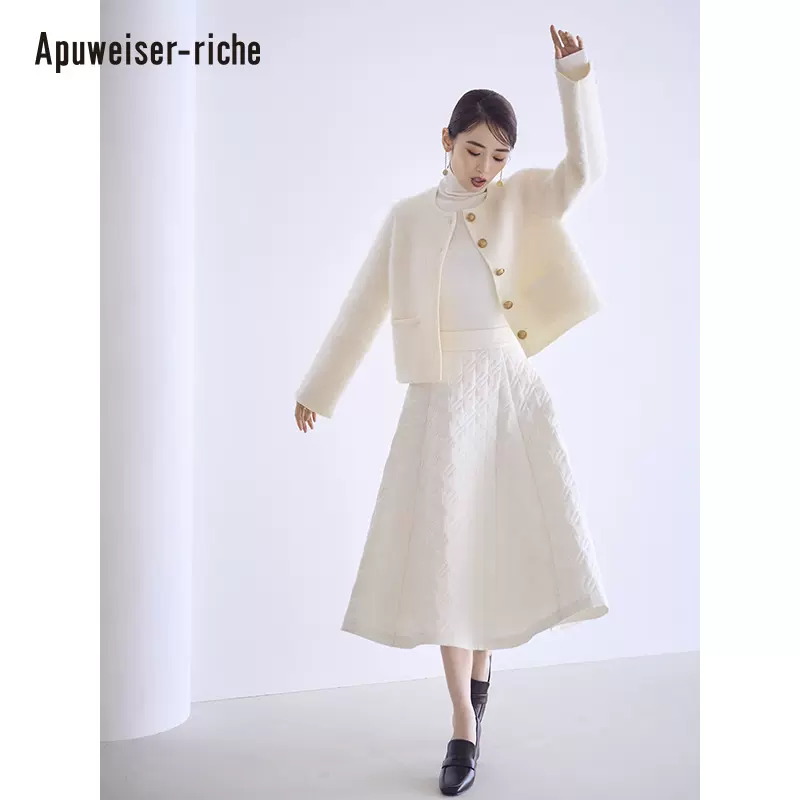 の正規取扱店 Apuweiser-riche - パンツ