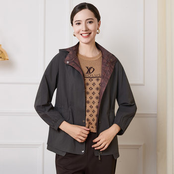 
Appreciation of the years, middle-aged and elderly women's clothing, hooded windbreaker jacket, 2025 autumn clothes, new fashionable large-size mother's clothing