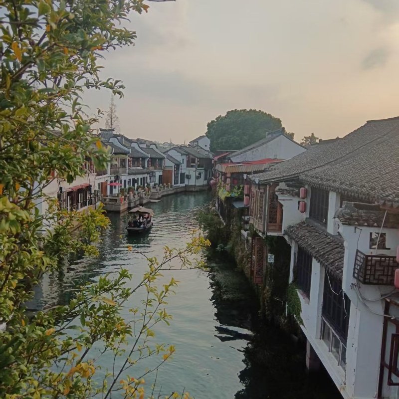 【上海出发】上海影视乐园+朱家角古镇1日游 旧梦重现+打卡古镇