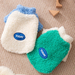 Cat clothes in autumn and winter, simple warm lamb hair fleece clothes for adult cats, thickened small dogs and dog pet clothes