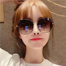 Sunglasses for Women, Summer Uv Protection, Retro Internet Celebrity Style, Sun Protection, Fashionable, Suitable for Round Faces, Large Faces, Slimming Effect, Square and Round Face Shape