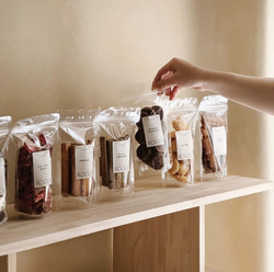 Ins-Style Thick Transparent Self-Sealing Bags, Self-Standing Plastic Sealing Bags, Food-Grade Sealed Bags, Cookie and Snack Sealing Bags