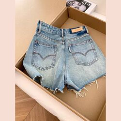 Light-Colored High-Waisted Retro Ripped Denim Shorts with a Flattering Hip Shape, Soft Denim, Hot Girl Style, Summer A-Line Slimming Hot Pants for Petite Women