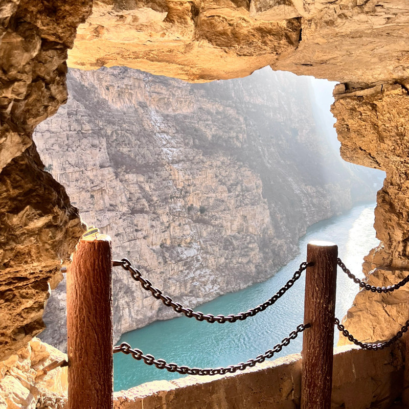 理小路毕棚沟1日游甲尔猛措徒步羌人谷滑雪阿尔沟一日游瓦屋山